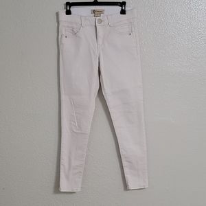 White Skinny Jeans with Strerchy Wasit